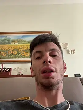 Snapshot of Lucamilano1991 chatting on October 26, 2025, 8:59 am Lucamilano1991 online show from October 26, 2025, 8:59 am