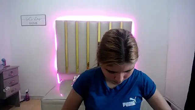 keilicita tonny 18 online show from October 10, 2025, 5:14 pm