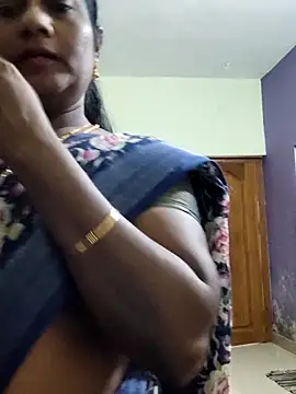 papukurty online show from October 4, 2025, 12:07 pm