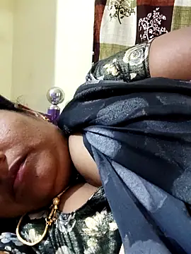 Snapshot of papukurty chatting on April 23, 2026, 12:29 pm papukurty online show from April 23, 2026, 12:29 pm