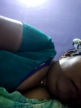 Snapshot of papukurty chatting on May 25, 2026, 8:40 pm papukurty online show from May 25, 2026, 8:40 pm