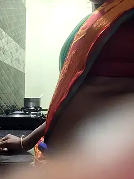 Snapshot of papukurty chatting on March 4, 2026, 1:52 pm papukurty online show from March 4, 2026, 1:52 pm