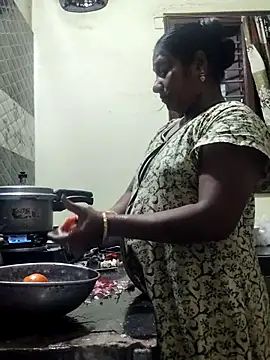 Snapshot of papukurty chatting on May 27, 2026, 1:57 am papukurty online show from May 27, 2026, 1:57 am