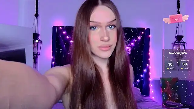 Snapshot of franzeva chatting on September 10, 2025, 8:13 am franzeva online show from September 10, 2025, 8:13 am