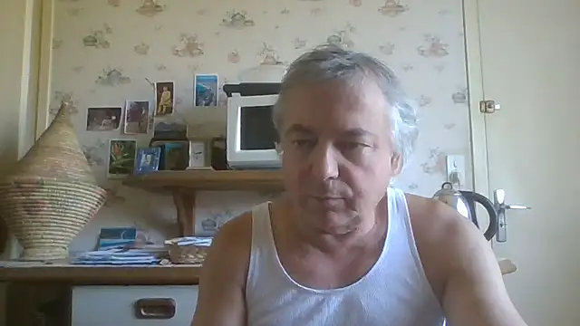 Snapshot of gegevincent chatting on July 6, 2026, 9:27 am gegevincent online show from July 6, 2026, 9:27 am