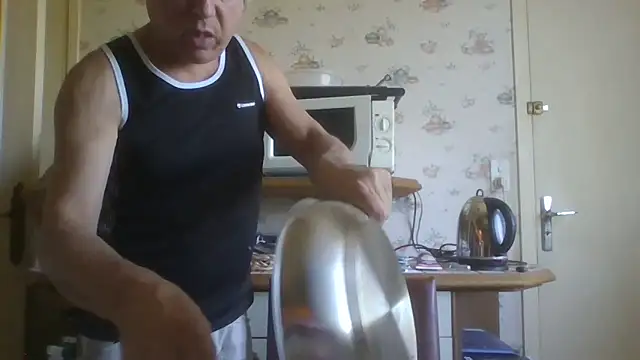 Snapshot of gegevincent chatting on June 14, 2026, 10:27 am gegevincent online show from June 14, 2026, 10:27 am