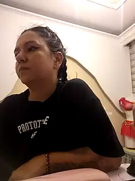 Snapshot of Abbyjoness21 chatting on November 8, 2025, 10:35 pm Abbyjoness21 online show from November 8, 2025, 10:35 pm