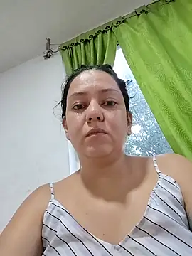 Abbyjoness21 online show from April 17, 2026, 8:33 pm