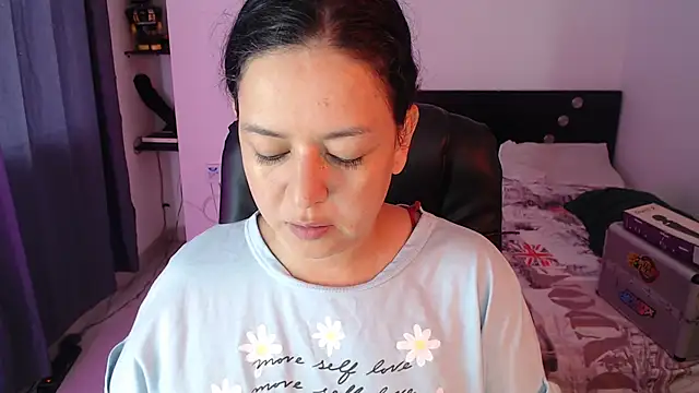 Snapshot of Abbyjoness21 chatting on October 16, 2025, 1:08 pm Abbyjoness21 online show from October 16, 2025, 1:08 pm