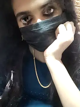 umairahaasan 1 online show from September 23, 2025, 10:33 am