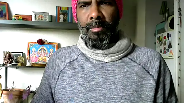 Snapshot of frenchblackc31 chatting on January 8, 2026, 10:43 am frenchblackc31 online show from January 8, 2026, 10:43 am