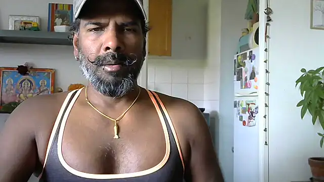 Snapshot of frenchblackc31 chatting on June 7, 2026, 10:42 am frenchblackc31 online show from June 7, 2026, 10:42 am