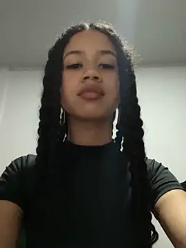 jadee8 online show from December 20, 2025, 2:47 am