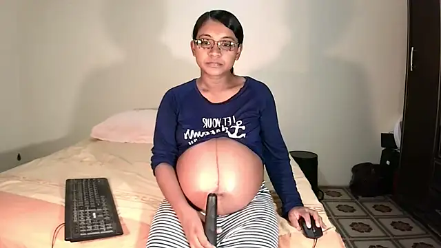Snapshot of indiansweetflava chatting on May 13, 2026, 6:59 pm indiansweetflava online show from May 13, 2026, 6:59 pm