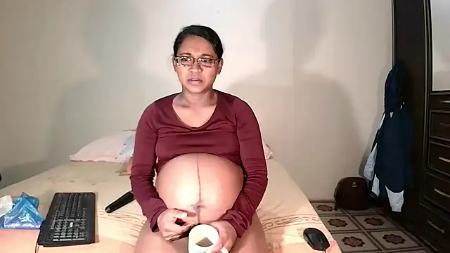 Snapshot of indiansweetflava chatting on May 20, 2026, 4:09 am indiansweetflava online show from May 20, 2026, 4:09 am