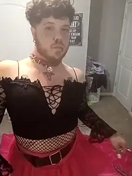 Snapshot of Kiami_Noara chatting on February 1, 2026, 1:04 am Kiami Noara online show from February 1, 2026, 1:04 am