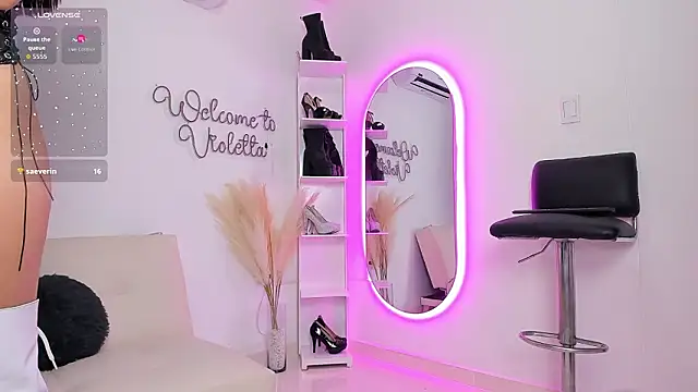 violetta pretty online show from February 17, 2026, 10:51 pm