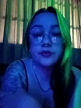 Dulcedeanis online show from February 7, 2026, 4:42 am