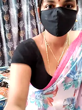 Snapshot of Lalitha-1995 chatting on February 12, 2026, 6:13 am Lalitha-1995 online show from February 12, 2026, 6:13 am