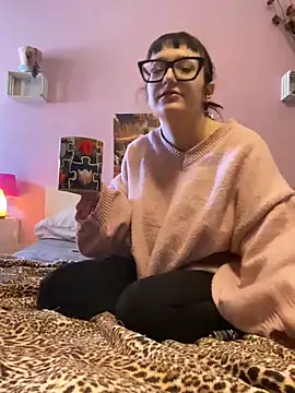 severingratty online show from November 10, 2025, 8:08 am