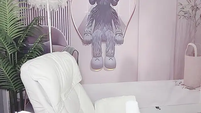 jiangjiang caicai online show from November 11, 2025, 6:08 am