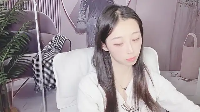 jiangjiang caicai online show from November 15, 2025, 5:55 am