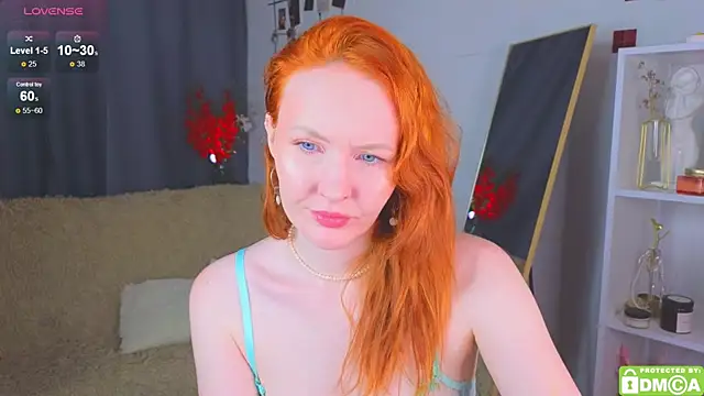 JoyceJones online show from September 13, 2025, 7:03 pm