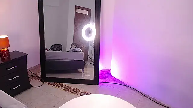 miascarlet 16 online show from January 13, 2026, 1:26 pm