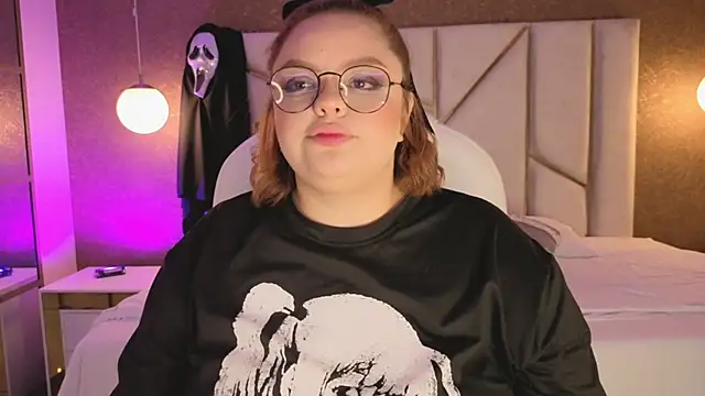 Miiss Bubble online show from October 21, 2025, 9:14 pm