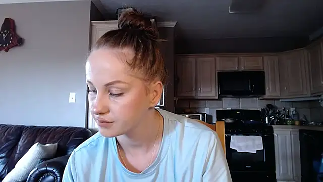 Snapshot of Blueeyedzaya_ chatting on November 12, 2025, 2:10 pm Blueeyedzaya online show from November 12, 2025, 2:10 pm