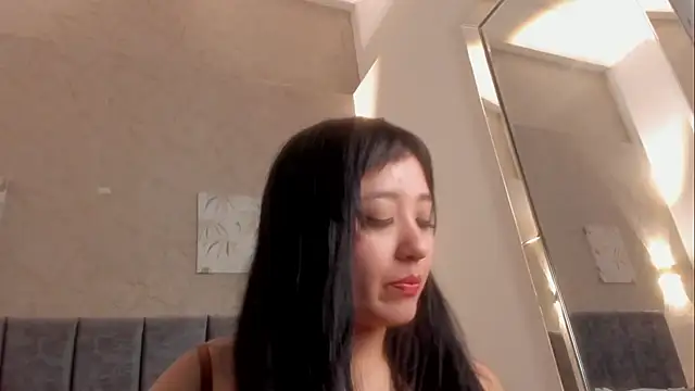 Snapshot of Lunaa_bellaa chatting on February 2, 2026, 7:57 pm Lunaa bellaa online show from February 2, 2026, 7:57 pm