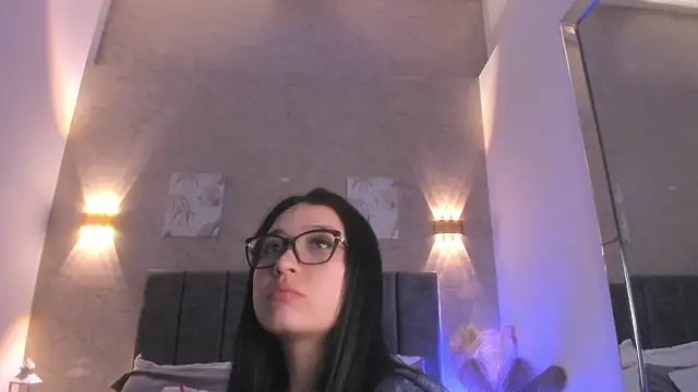 Snapshot of Lunaa_bellaa chatting on March 19, 2026, 7:47 pm Lunaa bellaa online show from March 19, 2026, 7:47 pm