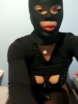 sweetybae75 online show from October 18, 2025, 2:35 am