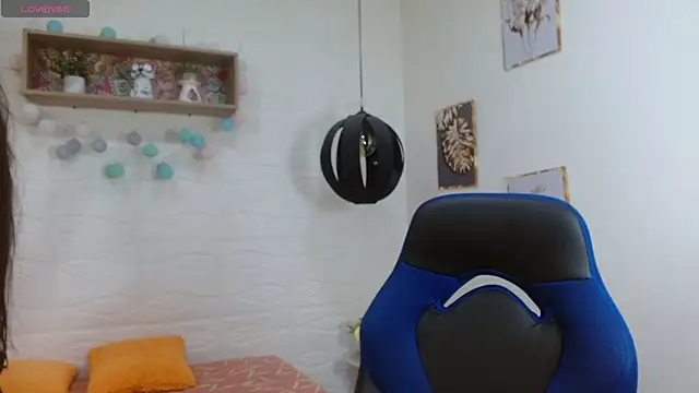 Snapshot of tulunaroja chatting on November 12, 2025, 7:29 pm tulunaroja online show from November 12, 2025, 7:29 pm