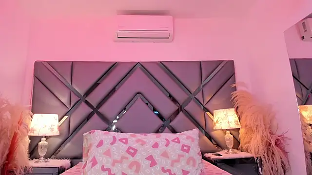 Milan LewisS online show from March 27, 2026, 12:39 pm