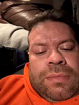 ANDY01114 online show from November 11, 2025, 5:02 am