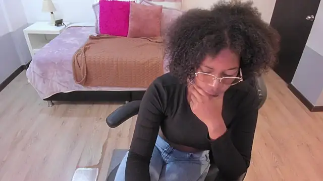 Snapshot of ebony_fantasy2 chatting on April 10, 2026, 11:50 am ebony fantasy2 online show from April 10, 2026, 11:50 am