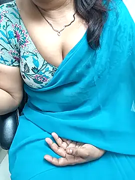 Anushka134 online show from September 9, 2025, 5:22 pm