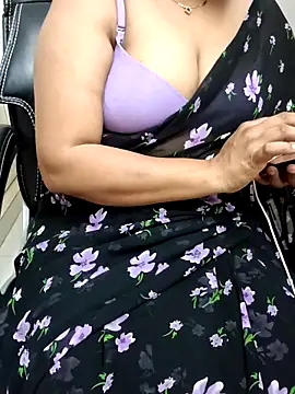 Anushka134 online show from October 25, 2025, 8:57 am