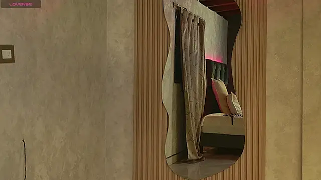 Taurito    online show from October 19, 2025, 4:48 am