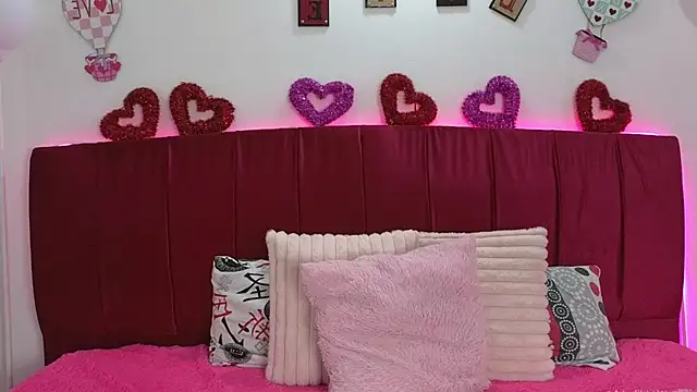 Snapshot of cuteeimy chatting on February 16, 2026, 6:39 pm cuteeimy online show from February 16, 2026, 6:39 pm