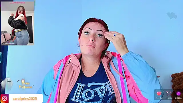 Snapshot of carolinhe_ chatting on October 28, 2025, 7:35 pm carolinhe online show from October 28, 2025, 7:35 pm