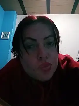 Snapshot of carolinhe_ chatting on November 20, 2025, 6:41 pm carolinhe online show from November 20, 2025, 6:41 pm