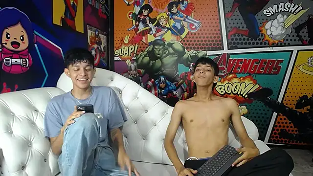 Snapshot of Sebas_cat chatting on September 30, 2025, 12:27 am Sebas cat online show from September 30, 2025, 12:27 am