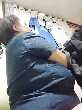 Snapshot of You-sexy-starr chatting on November 9, 2025, 1:48 pm You-sexy-starr online show from November 9, 2025, 1:48 pm