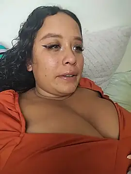Snapshot of You-sexy-starr chatting on May 14, 2026, 3:20 pm You-sexy-starr online show from May 14, 2026, 3:20 pm