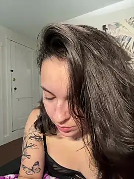 Snapshot of babykalirose chatting on May 20, 2026, 6:54 am babykalirose online show from May 20, 2026, 6:54 am