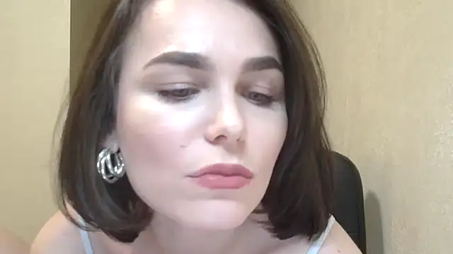 Silviaa a online show from April 13, 2026, 7:29 pm