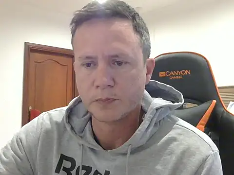 TroyDieselXXX online show from May 14, 2026, 4:31 am