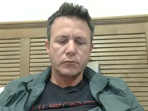 Snapshot of TroyDieselXXX chatting on June 7, 2026, 6:24 pm TroyDieselXXX online show from June 7, 2026, 6:24 pm